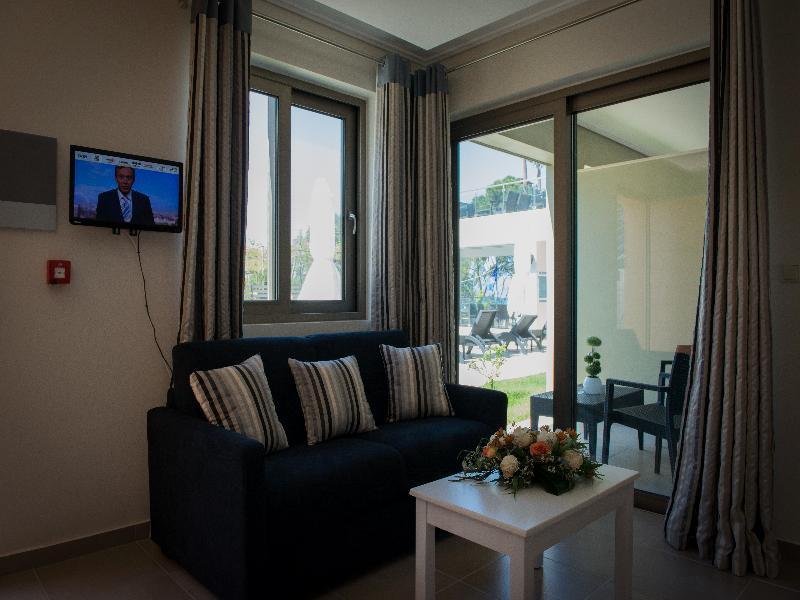 Mantinia Bay Hotel Каламата Экстерьер фото