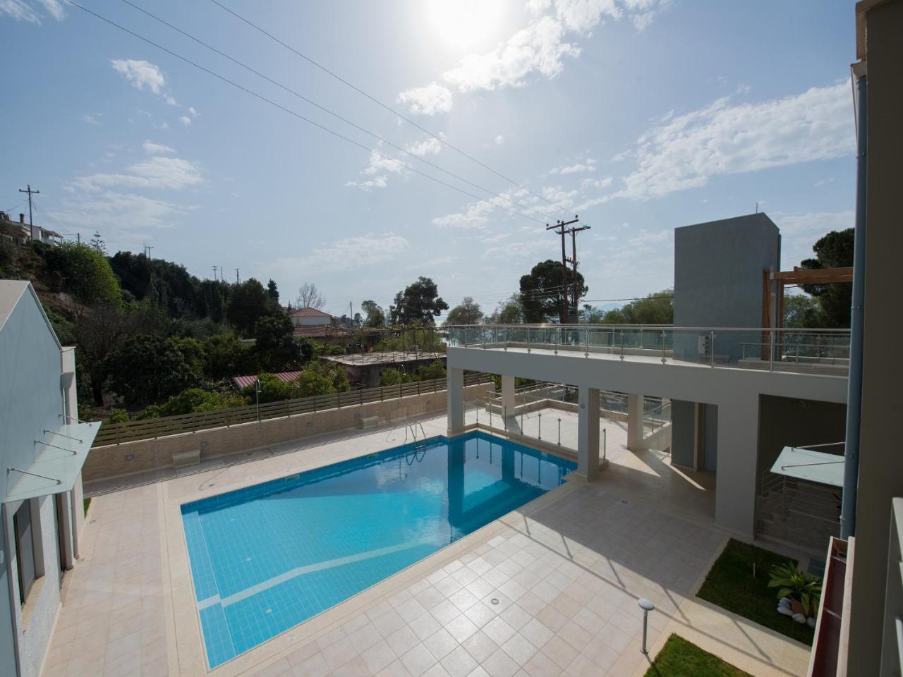 Mantinia Bay Hotel Каламата Экстерьер фото